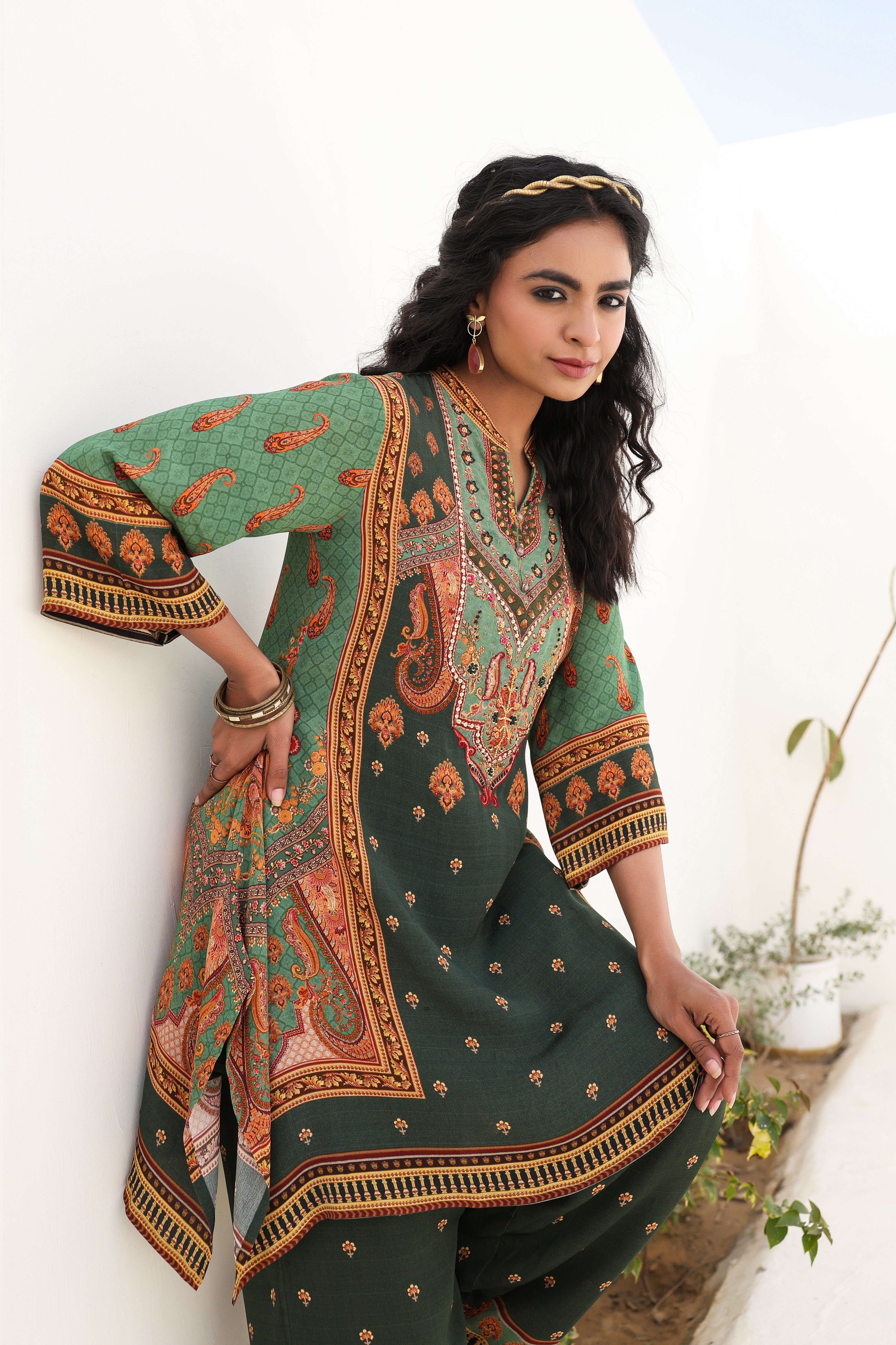 Green Traditional Printed Crepe Silk Kurta Pants Set