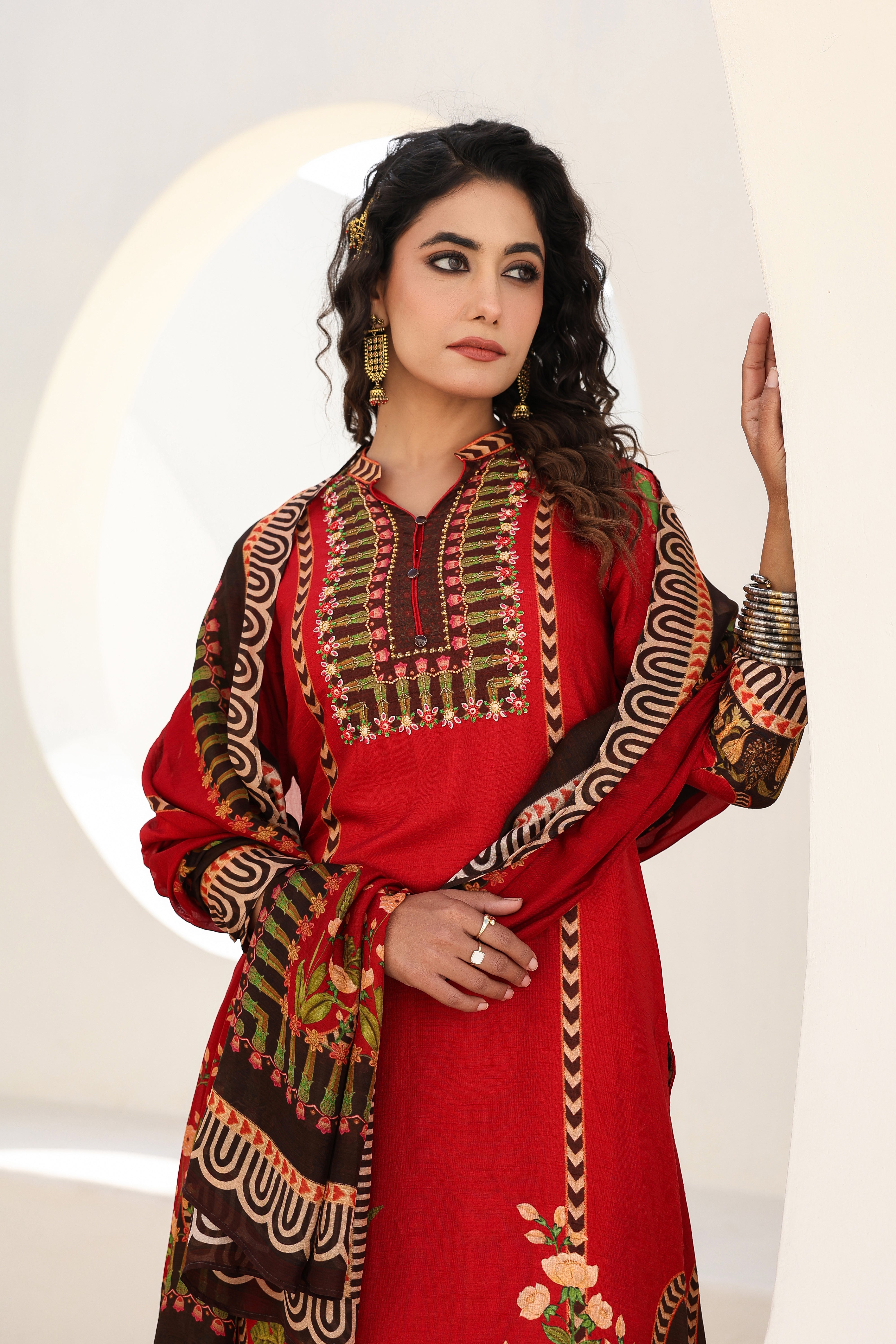 Red Traditional Printed Dola Silk Kurta Pants Set