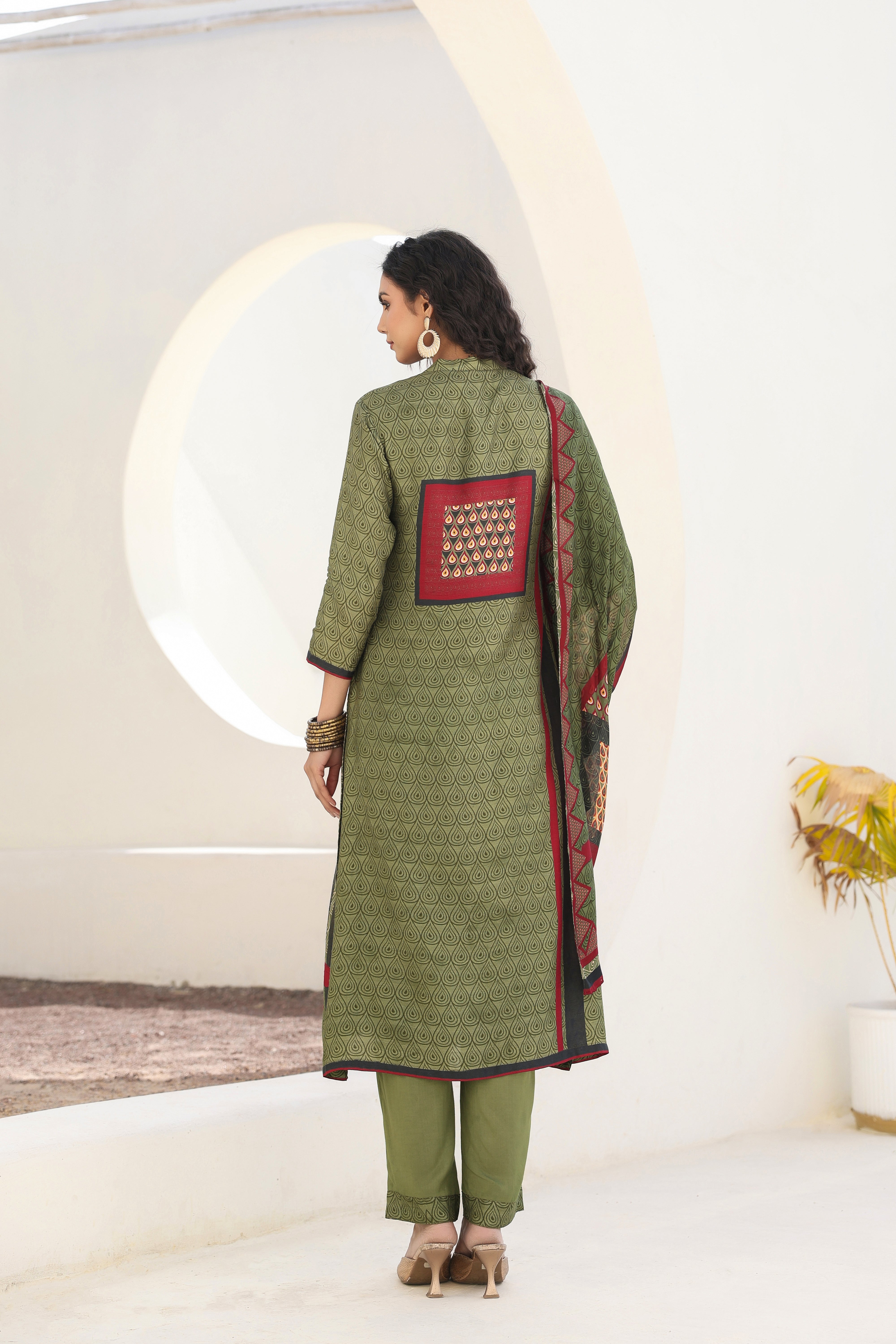 Deep Green Ethnic Printed Dola Silk Kurta Pants Set