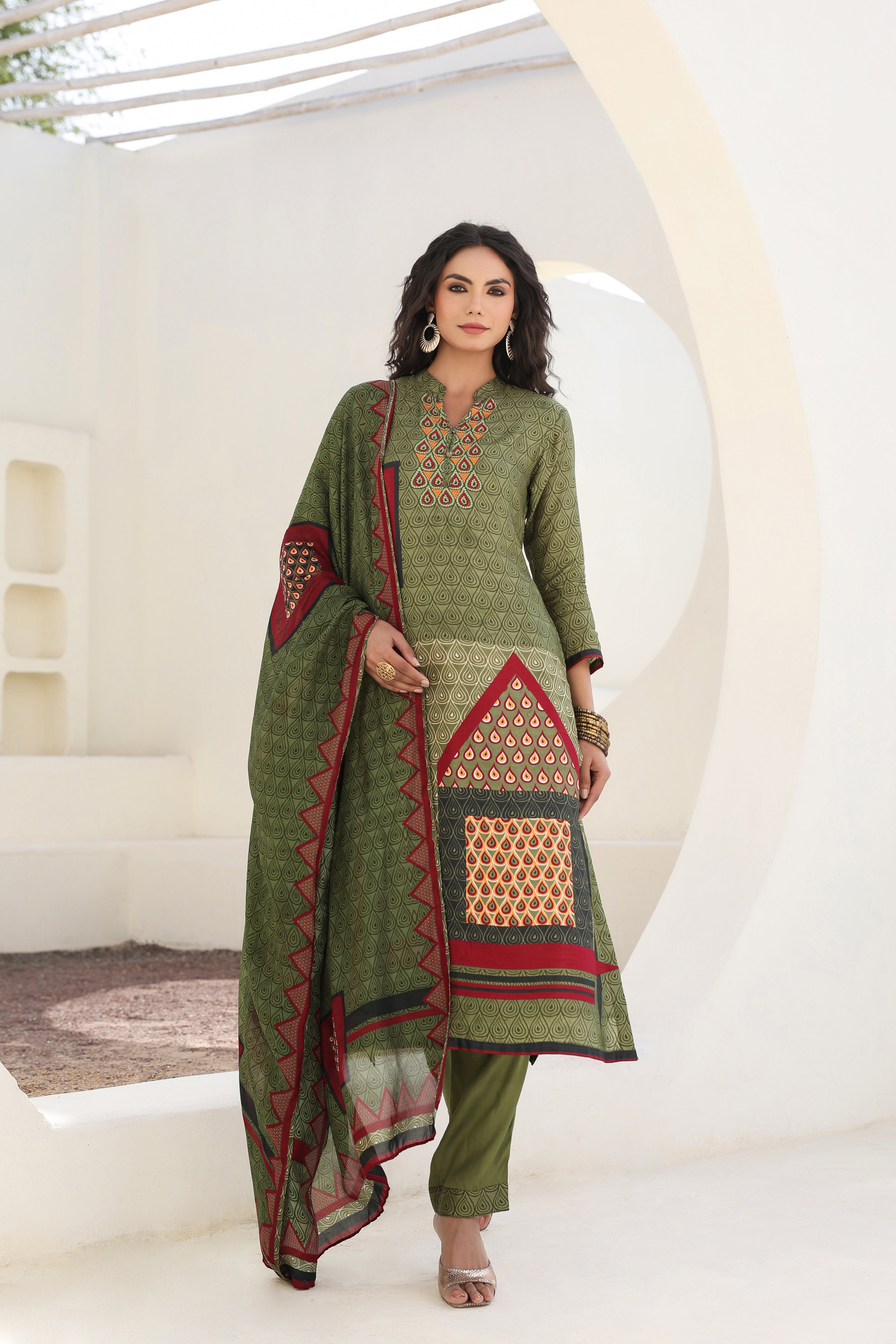 Deep Green Ethnic Printed Dola Silk Kurta Pants Set