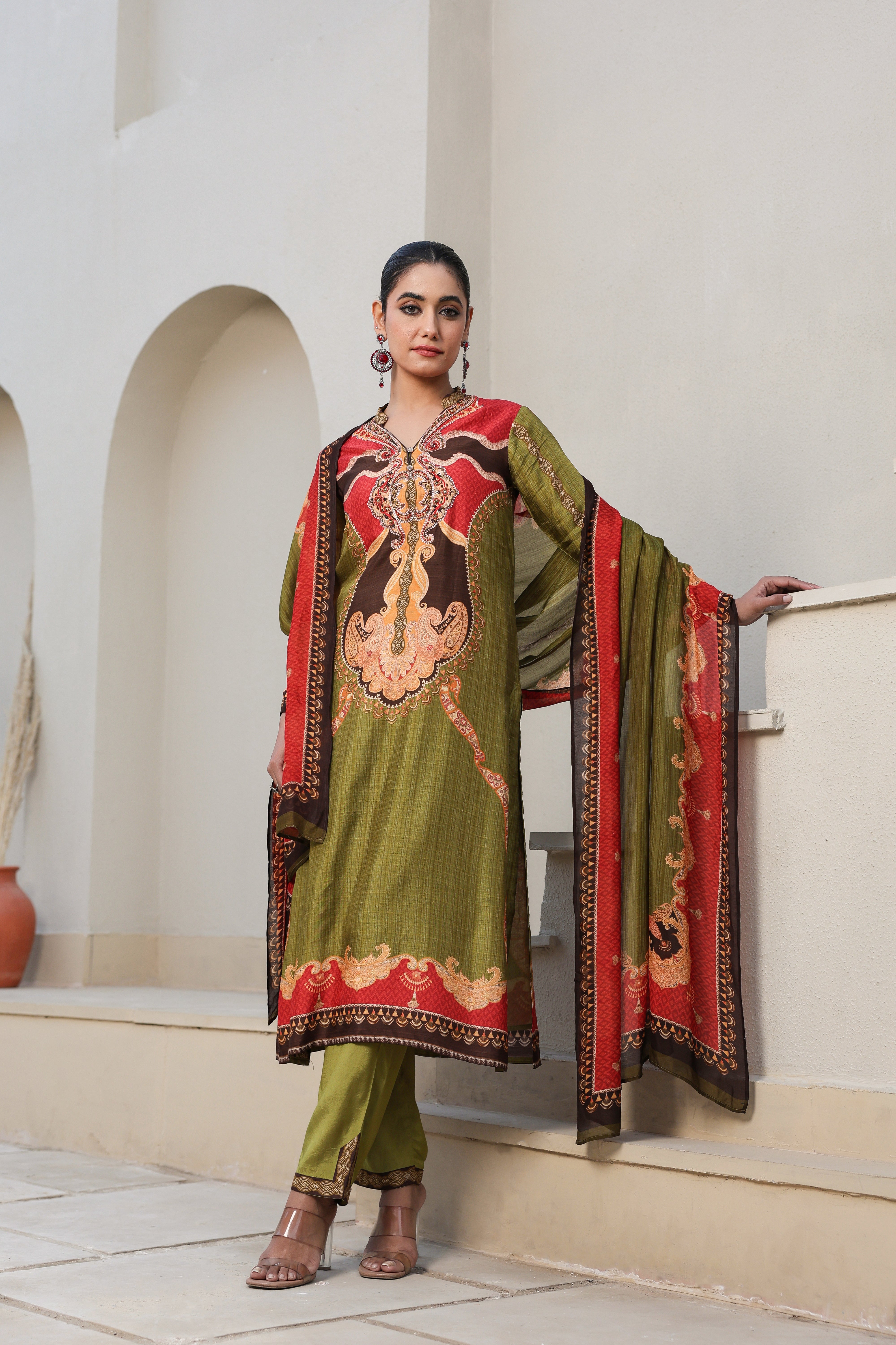 Green Traditional Printed Dola Silk Kurta Pants Set