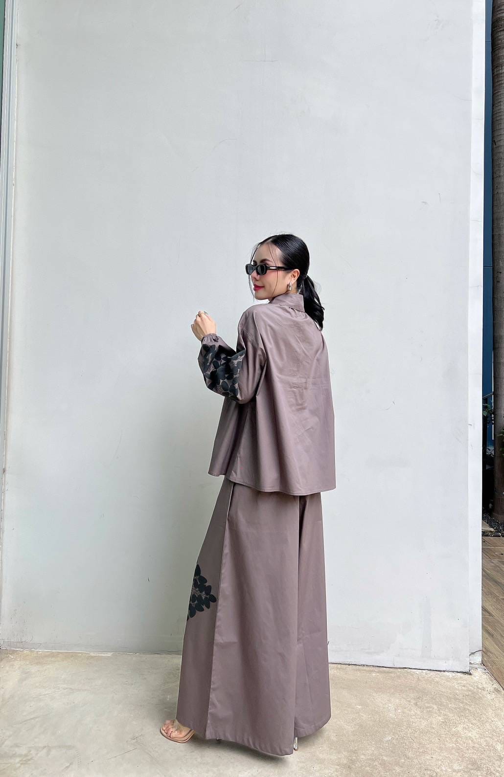Taupe Grey Minimalist Black Floral Cotton Co-Ord Set
