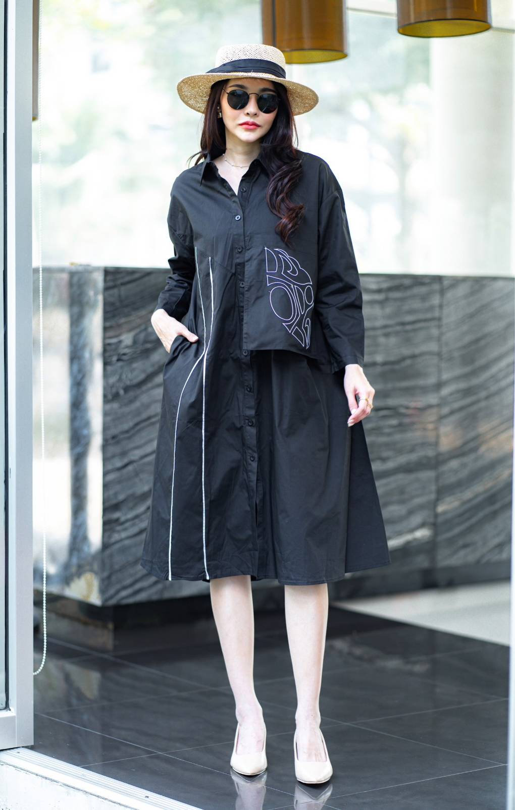 Black Line Art Printed Cotton Midi Dress