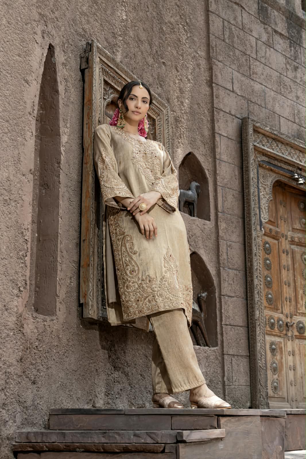 Champagne Grey Embellished Giraffe Tissue Silk Pant Set