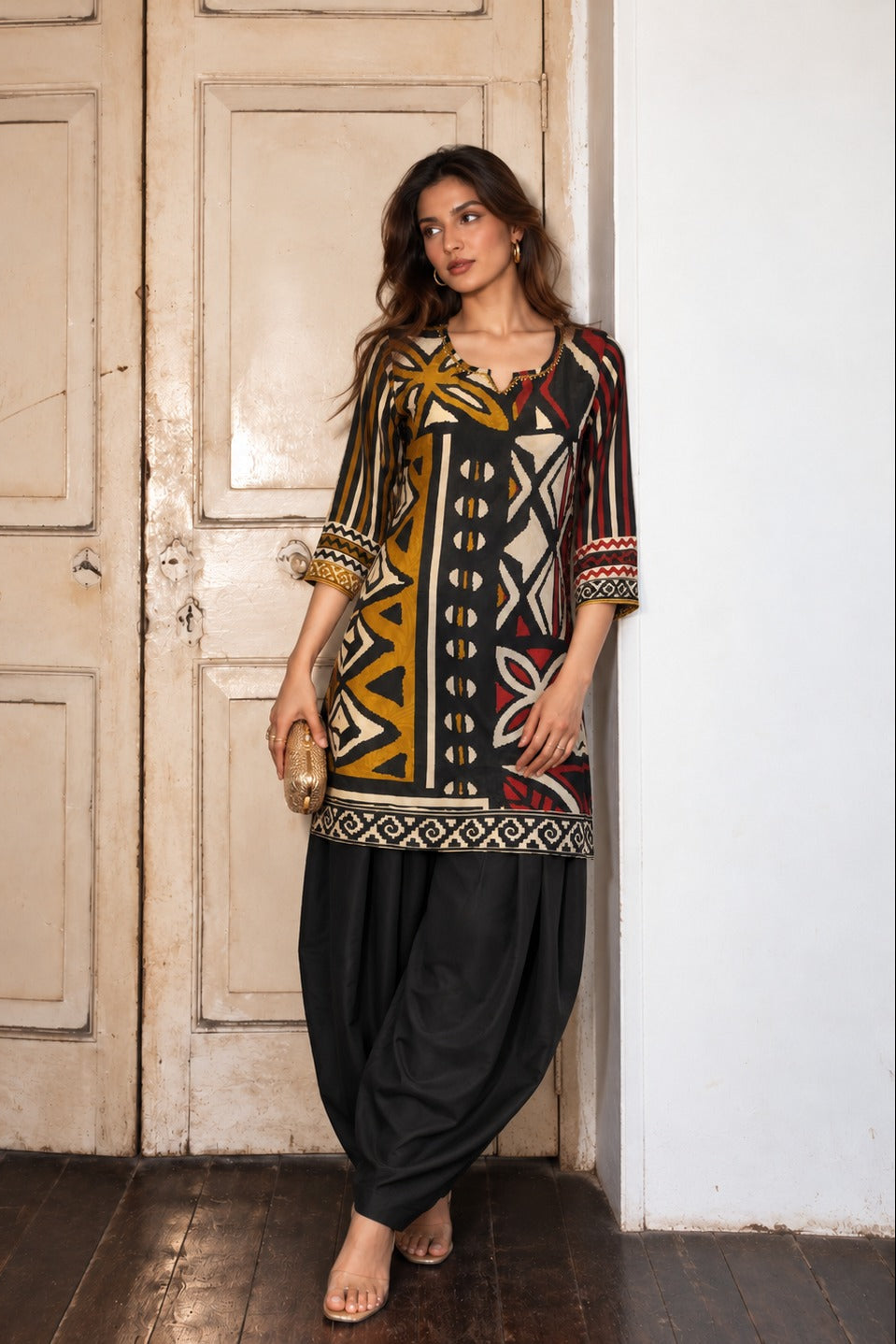 Abstract Noir Printed Crepe Silk Salwar Set